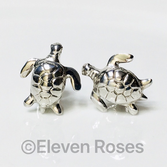 Robin Rotenier Sterling Sea Turtle Cuff Links - Picture 5 of 5